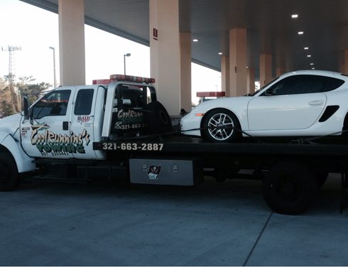 Our towing service in action in Orlando, FL